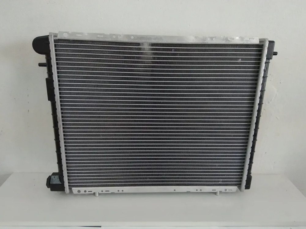 Radiador Renault 19 Rnd 1.9 - Rt 1.7 N C/a Caños A La Derech - Imagen 4