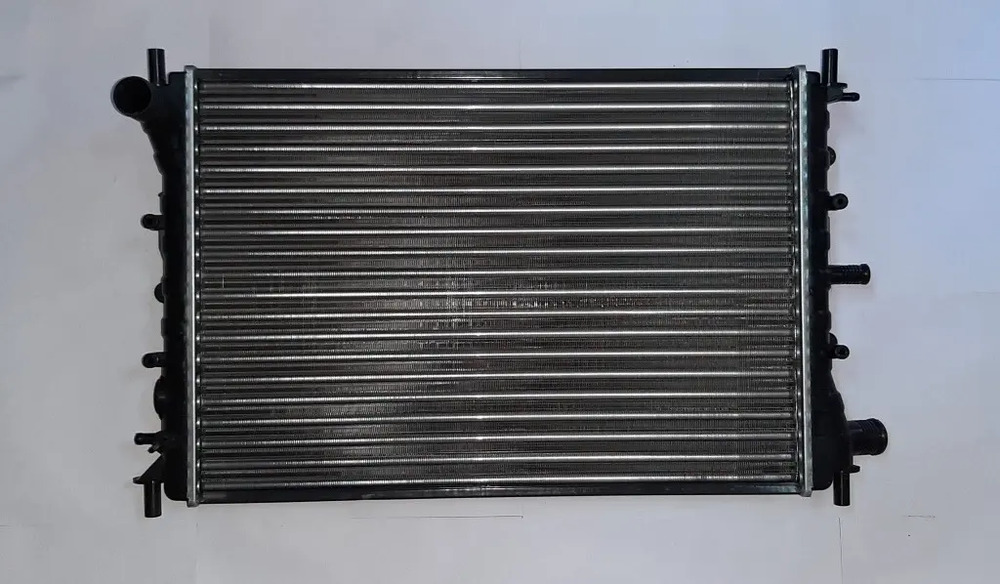 Radiador Ford Escort 1.8 N 2.0 - Xr3 1.8 N C/a 93/96 - Imagen 3