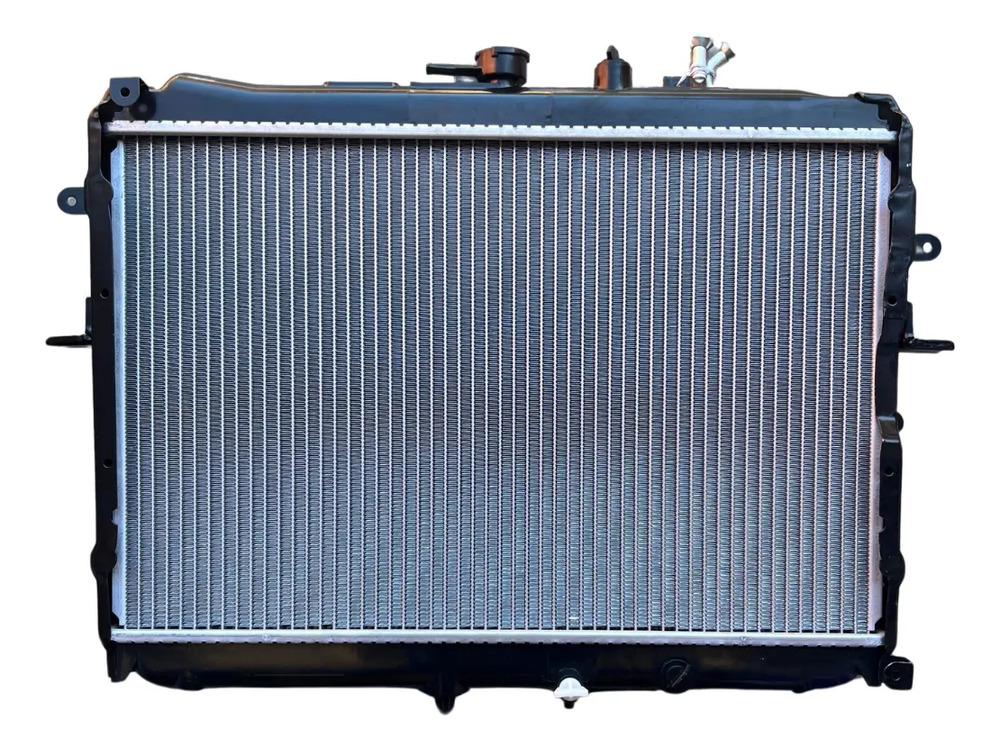 Radiador Nissan Vanette - Imagen 2