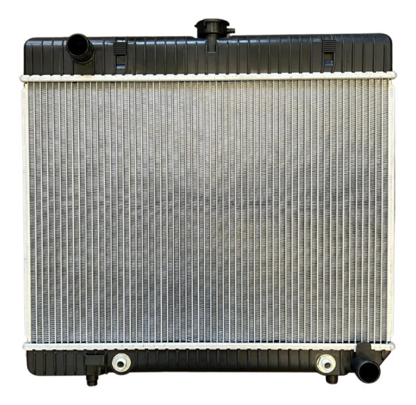 Radiador Mercedes Benz 240 W123 Automatico Año 79-84