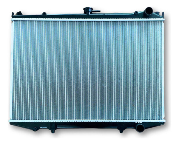 Radiador Nissan D21 2.5 Nafta